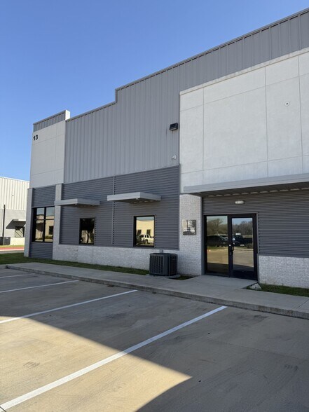 More Photos Of 26077 Nelson Way, Katy Light Distribution For Sale