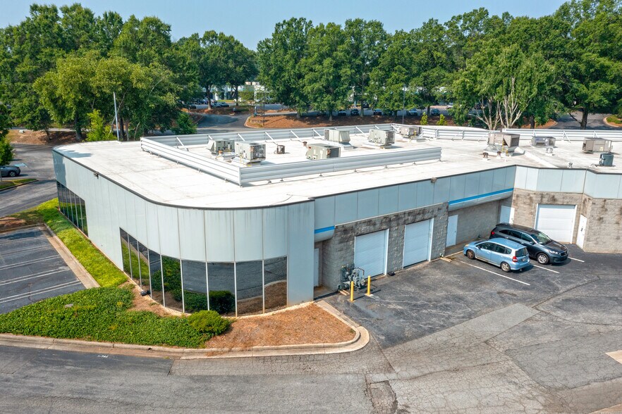More Photos Of 425 Franklin Gateway SE, Marietta Unknown For Lease