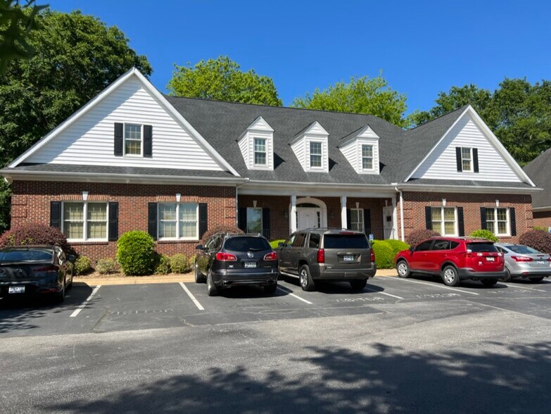 More Photos Of 102 Commons Blvd, Piedmont Office Residential For Lease