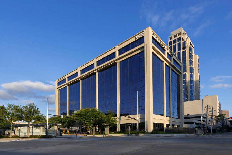 More Photos Of 777 Post Oak Blvd, Houston Office For Lease