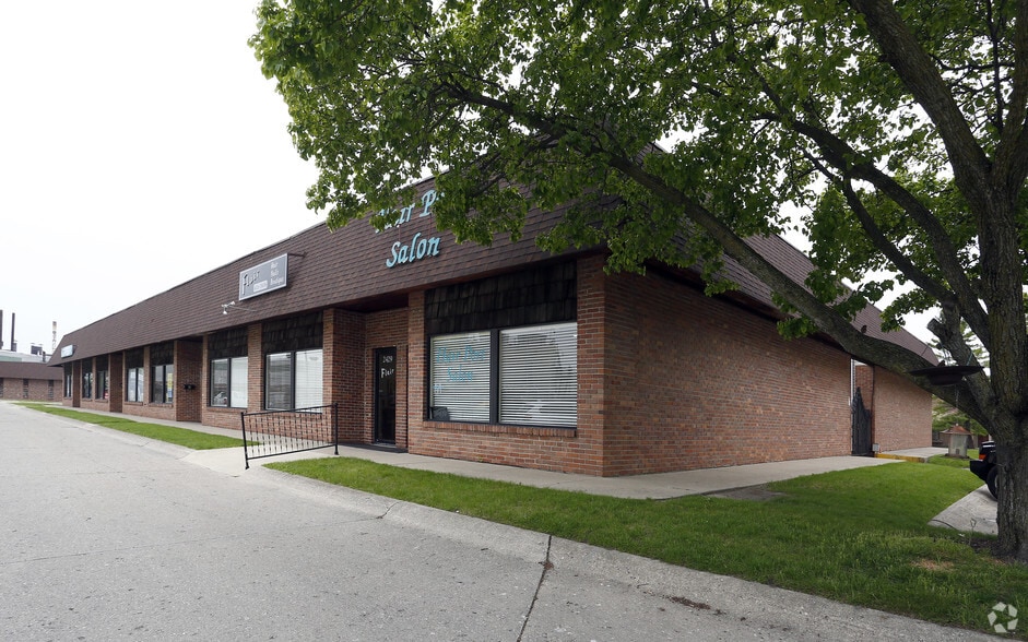 More Photos Of 2469-2500 Glick St, Lafayette Unknown For Lease