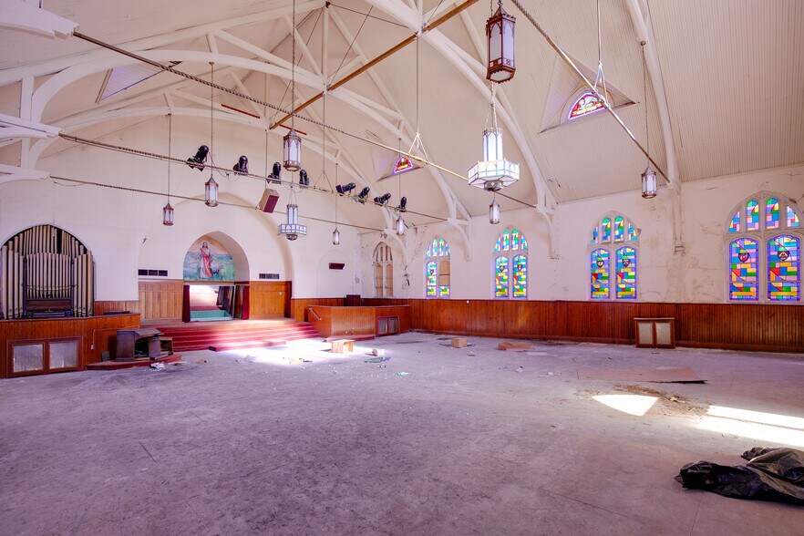 More Photos Of 2600 E Marshall St, Richmond Religious Facility For Sale