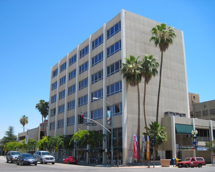More Photos Of 1415 18th St, Bakersfield Loft Creative Space For Lease