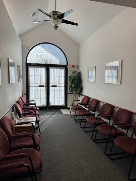 More Photos Of 1136-1146 Opal Ct, Hagerstown Medical For Sale
