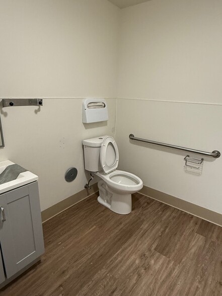 More Photos Of 3306-3314 Orange Grove Ave, North Highlands Warehouse For Sale