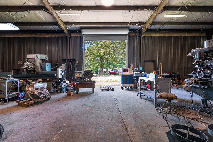 More Photos Of 199 Main St, Whitesburg Industrial For Sale