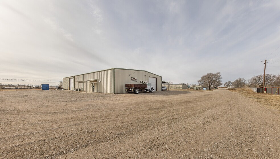 More Photos Of 2303 Private Road 7340 rd, Lubbock Warehouse For Lease