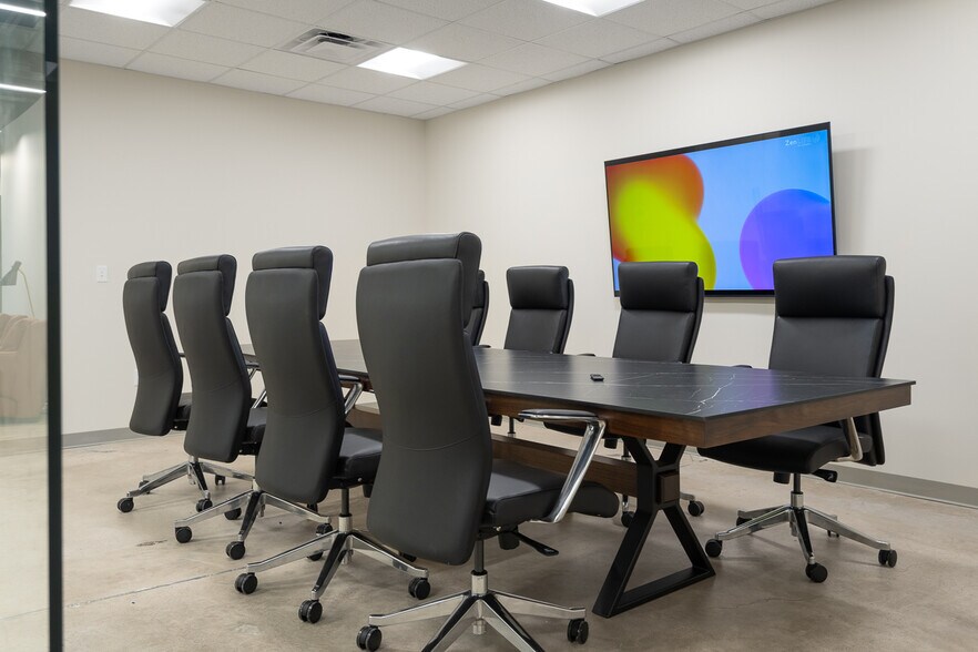 More Photos Of 8800 S Fawnwood Ct, Broken Arrow Office For Lease