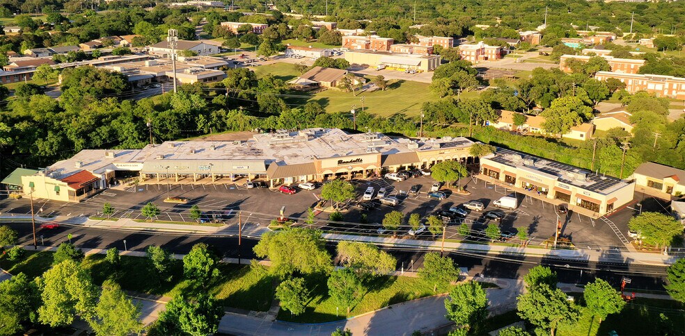 More Photos Of 2727 Exposition Blvd, Austin General Retail For Sale