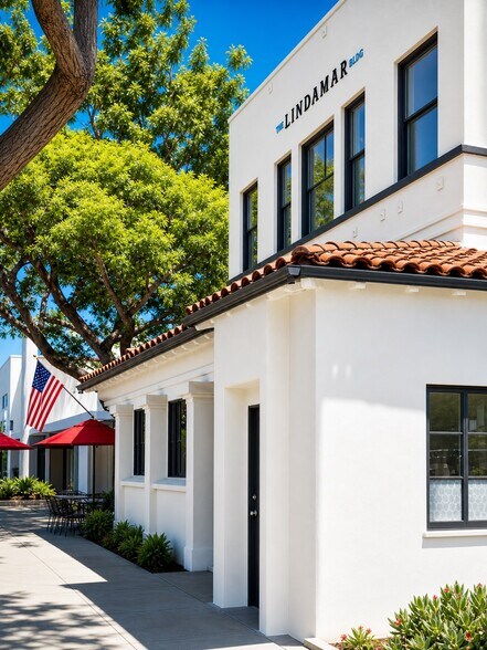 Primary Photo Of 829-890 Linden Ave, Carpinteria Storefront Retail Office For Lease