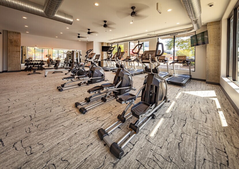 More Photos Of 11671 Maple St, Fishers Apartments For Lease