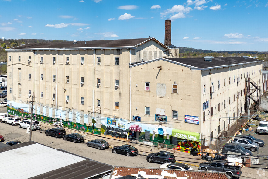 Primary Photo Of 185 6th Ave, Paterson Light Manufacturing For Lease