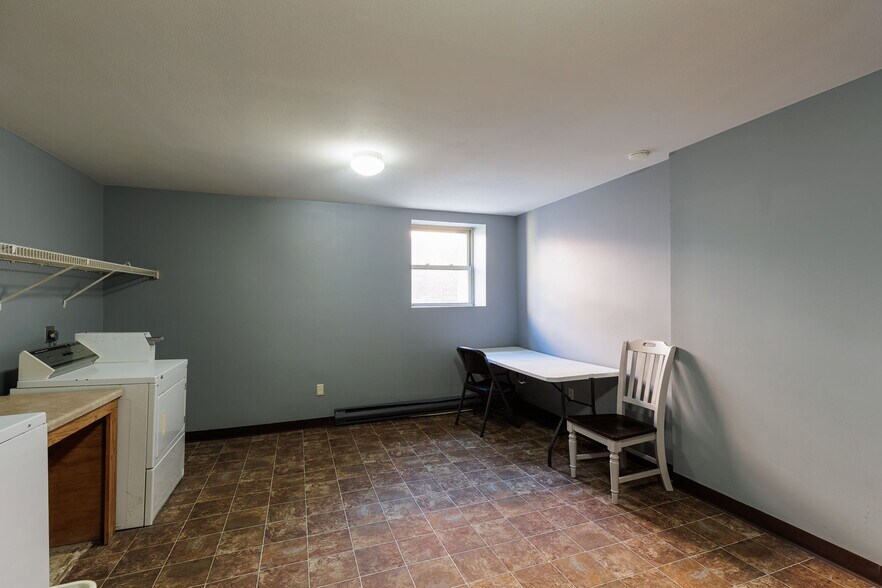 More Photos Of 140 Polk St, Watertown Apartments For Sale