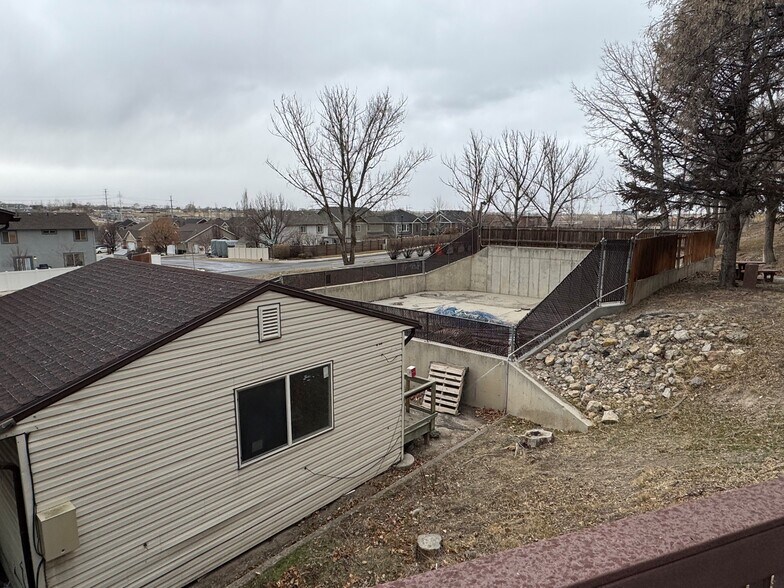 More Photos Of 9075 S Riverside Dr, Sandy Research And Development For Sale