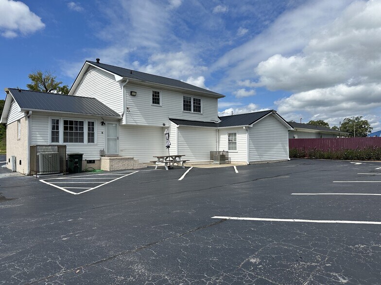 More Photos Of 5440 Yadkin Rd, Fayetteville Medical For Sale