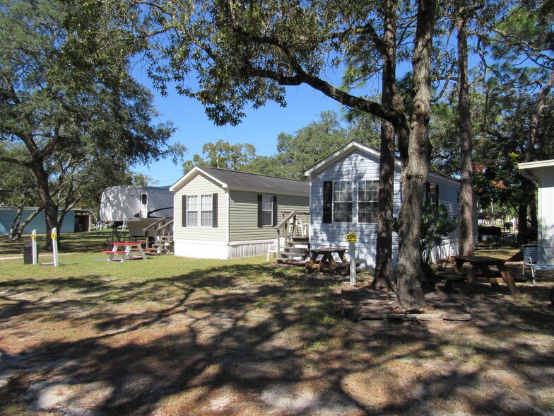 More Photos Of 13220 Houston Ave, Hudson Trailer Camper Park For Sale