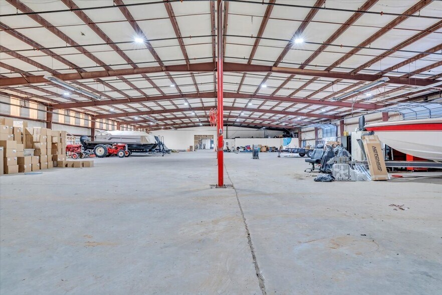 More Photos Of 81 5th Ave, Collinsville Manufacturing For Sale