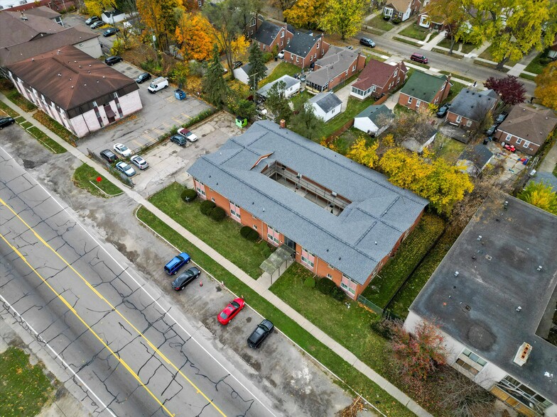 More Photos Of 19199 Lahser Rd, Detroit Apartments For Sale