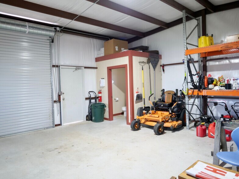 More Photos Of 4150 Highway 36 S, Brenham Shelter For Sale