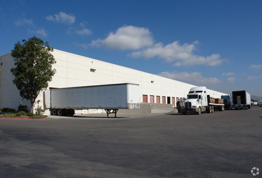 More Photos Of 2323 Avenida Costa Este, San Diego Warehouse For Lease