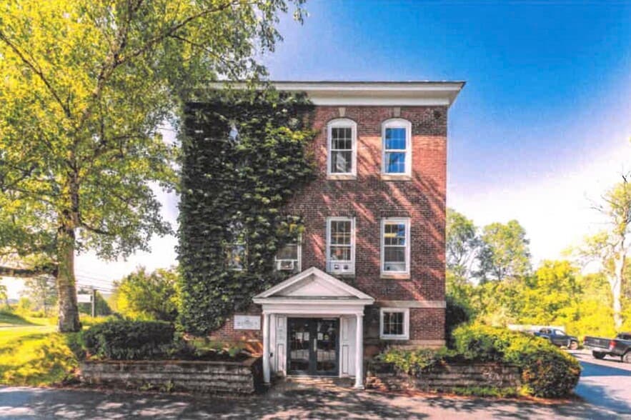 More Photos Of 190 Hanover St, Lebanon Medical For Lease