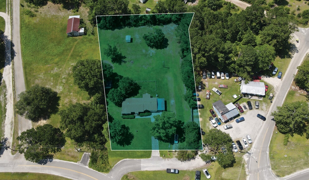 Primary Photo Of 104 Carolina Ave, Leland Office For Sale