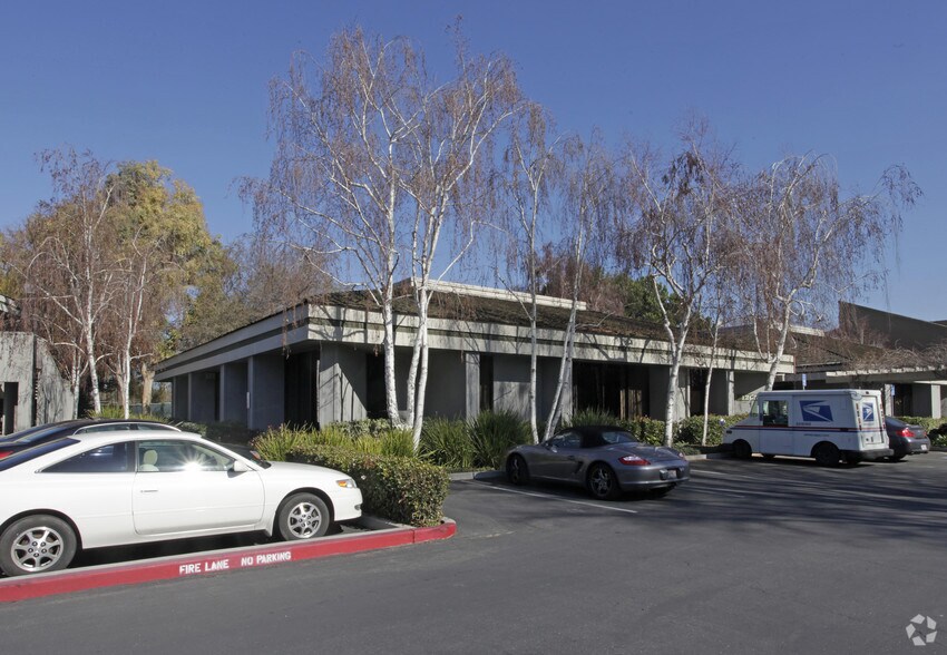 More Photos Of 1265 Oakmead Pky, Sunnyvale Medical For Lease