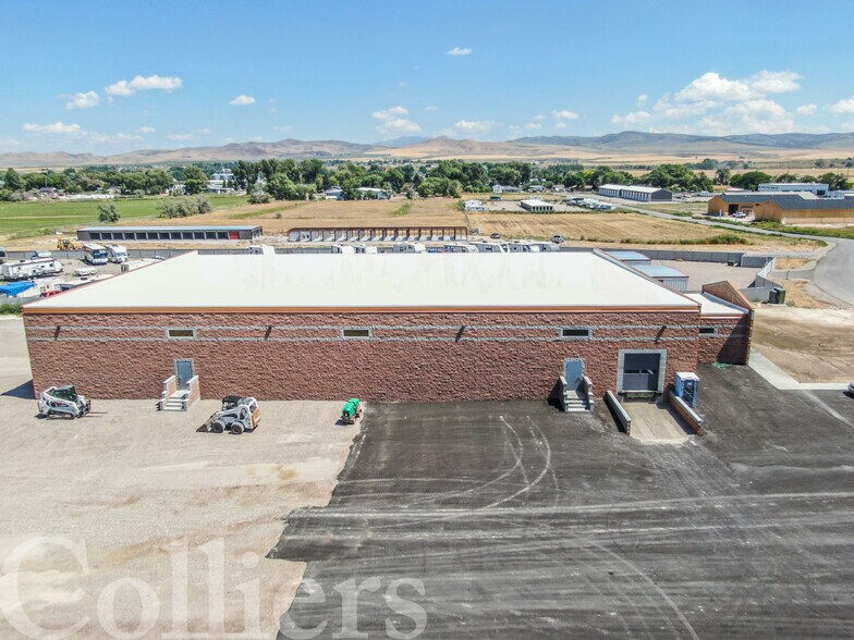 More Photos Of 12780 Go Way Ave, Chubbuck Warehouse For Sale