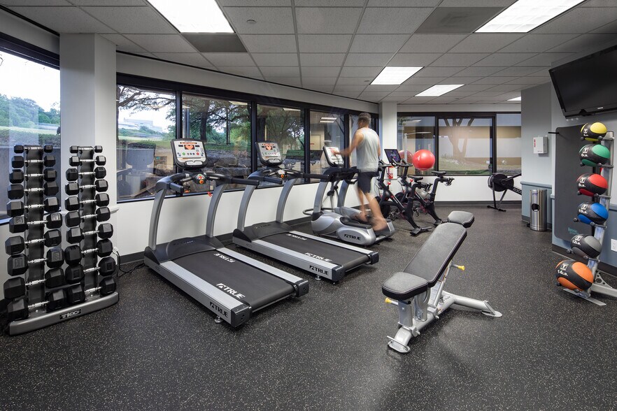 More Photos Of 8911 N Capital Of Texas Hwy, Austin Unknown For Lease