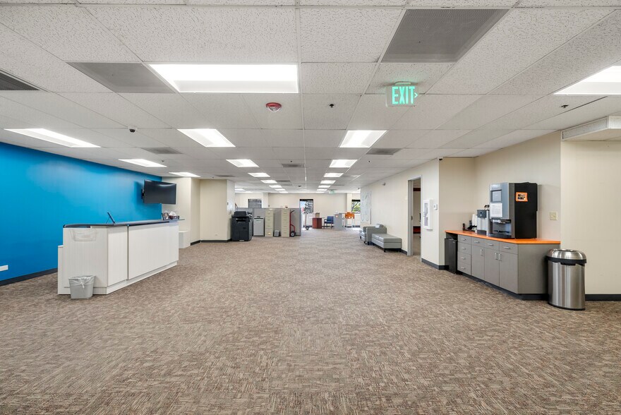 More Photos Of 400 W 48th Ave, Denver Office For Sale