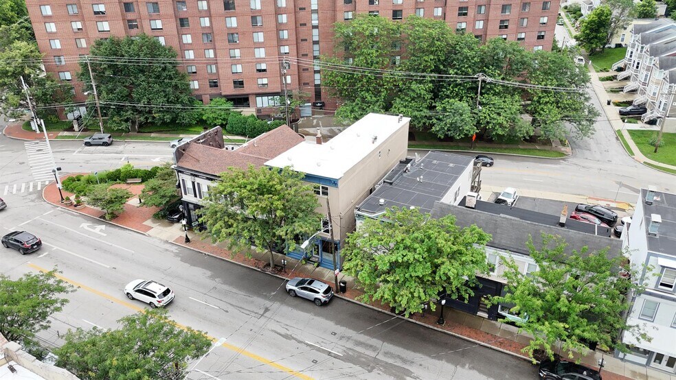 More Photos Of 2039 Madison Rd, Cincinnati Storefront Retail Office For Sale