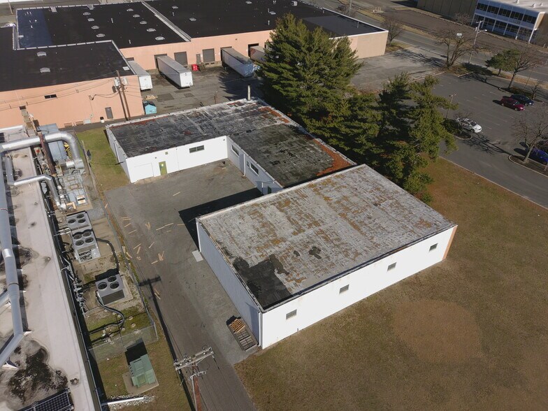 More Photos Of 7055 Central Hwy, Pennsauken Warehouse For Sale