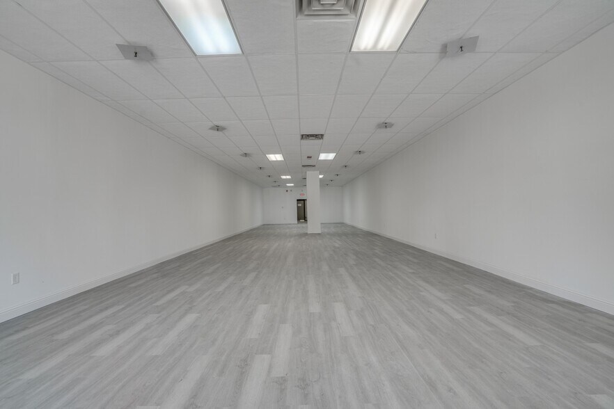More Photos Of 1000 Caruso Blvd, Slidell Storefront For Lease