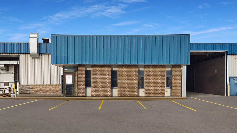 More Photos Of 8319 Chiles Industrial Av, Red Deer Warehouse For Sale