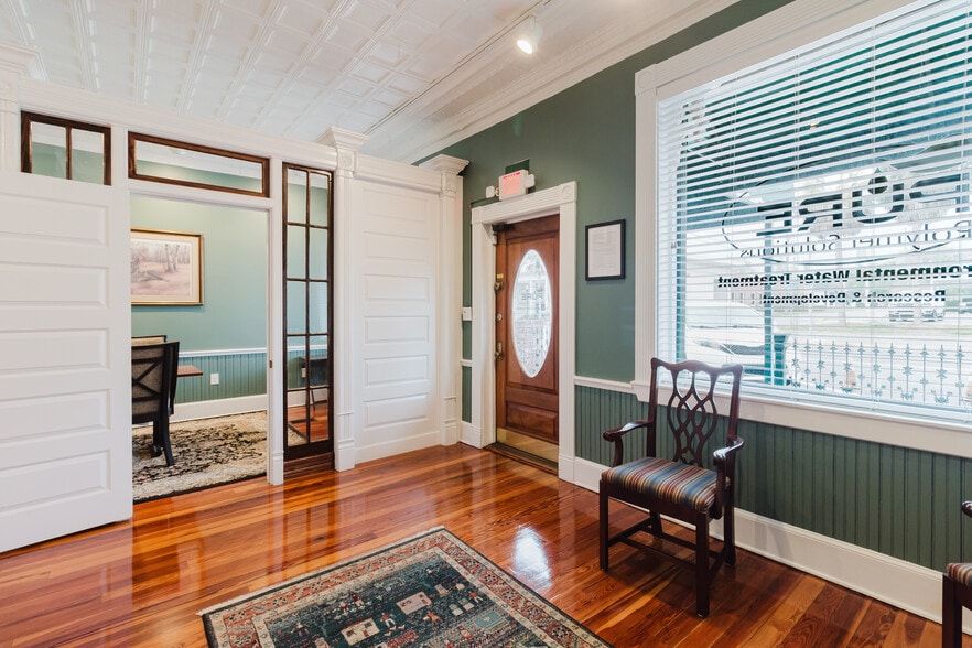 More Photos Of 37951 Meridian Ave, Dade City Office For Sale