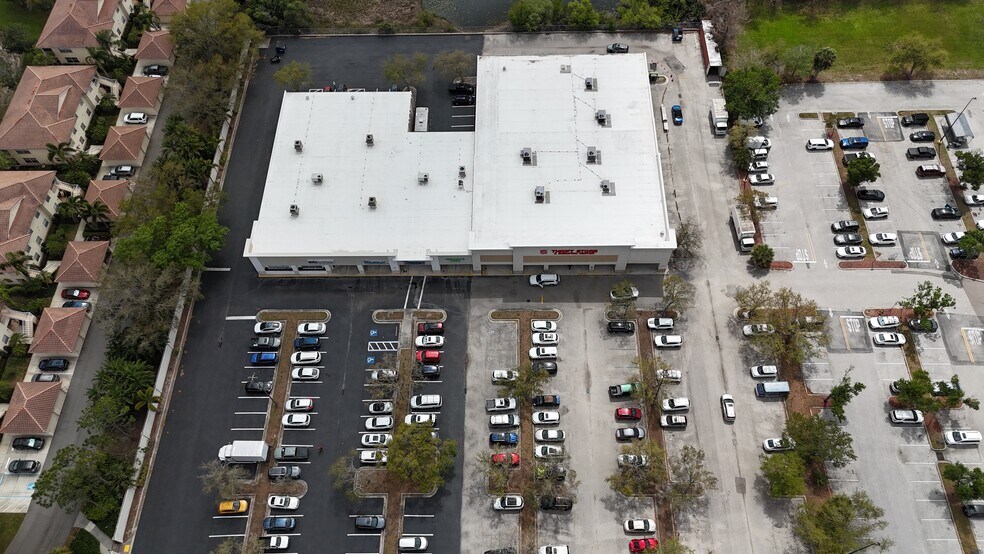 More Photos Of 4238-4242 Tamiami Trl S, Venice Office For Lease