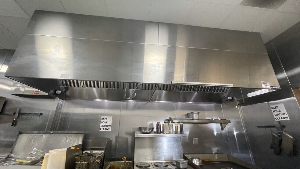 More Photos Of 546 W Compton Blvd, Compton Restaurant For Sale