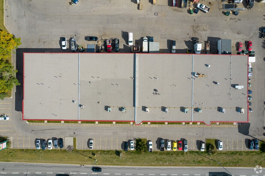More Photos Of 4041 74th Ave SE, Calgary Warehouse For Lease