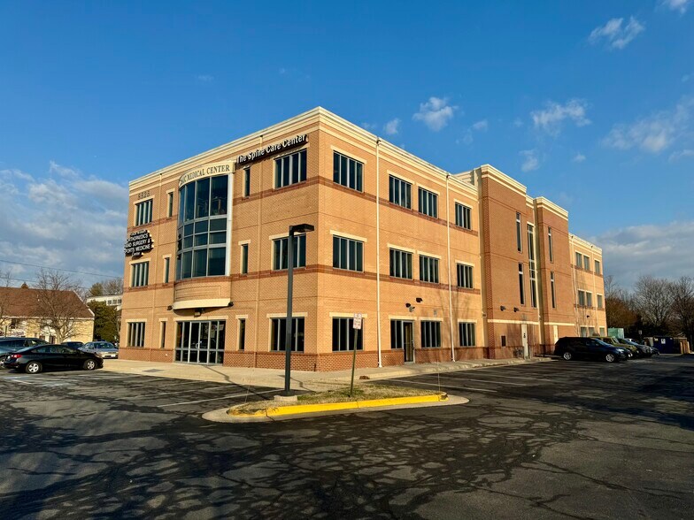 More Photos Of 8525 Rolling Rd, Manassas Medical For Lease