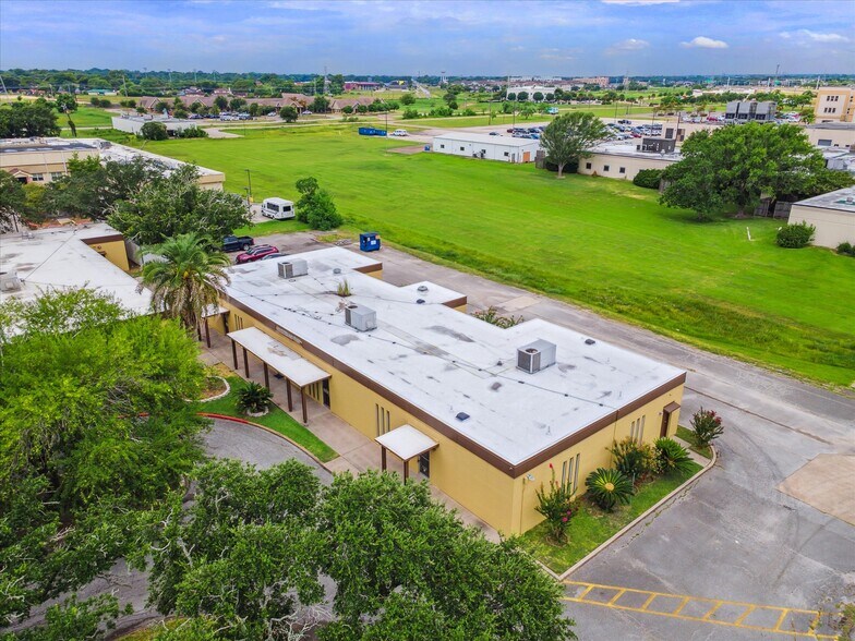More Photos Of 6504 Memorial Dr, Texas City Medical For Sale