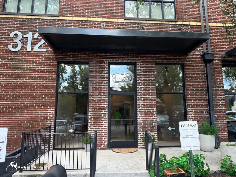 More Photos Of 312 N Highland Ave NE, Atlanta Storefront Retail Office For Lease