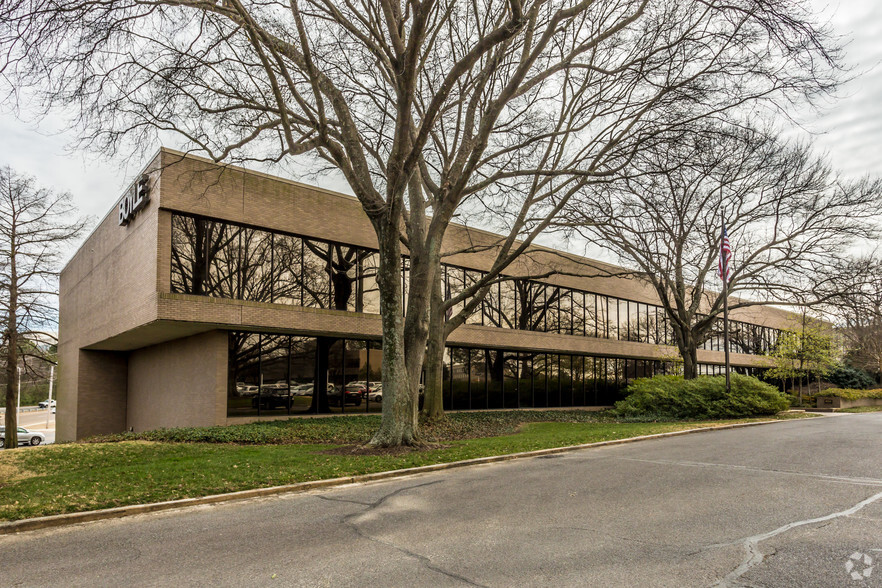 Primary Photo Of 5900 Poplar Ave, Memphis Office For Lease