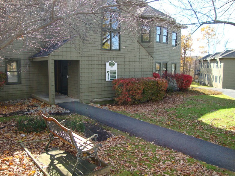 More Photos Of 8100-8116 Cazenovia Rd, Manlius Medical For Lease