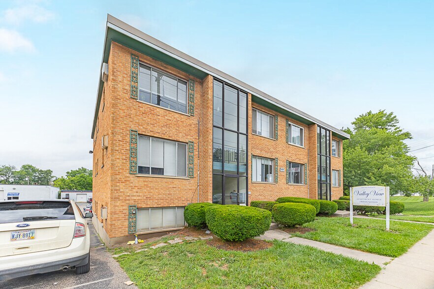 More Photos Of 9495 Reading Rd, Cincinnati Apartments For Sale