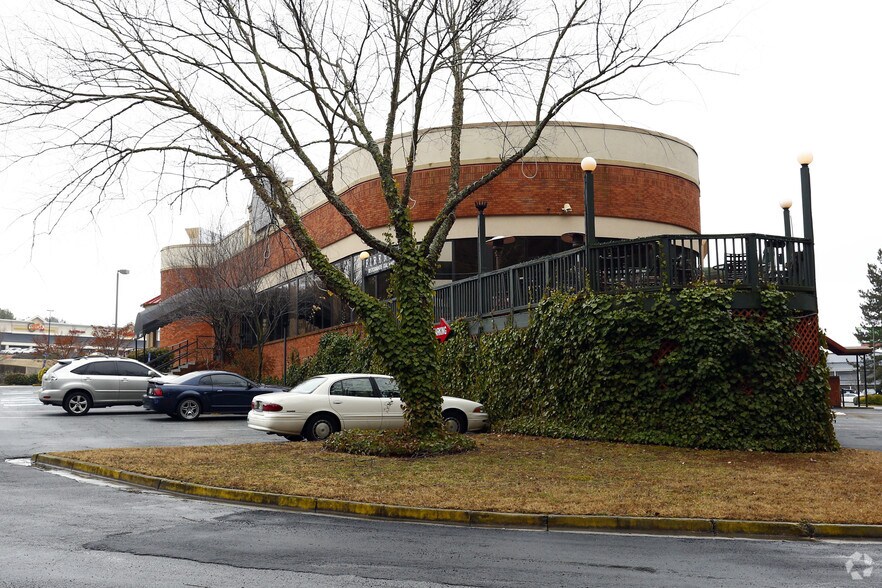 More Photos Of 6025 Peachtree Pky, Norcross Unknown For Lease