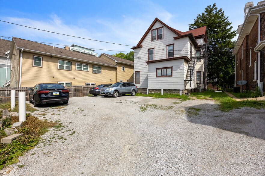 More Photos Of 521 E College St, Iowa City Multifamily For Sale
