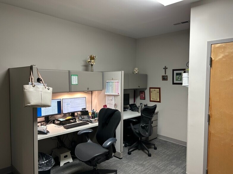 More Photos Of 1061 X-ray Dr, Gastonia Medical For Sale