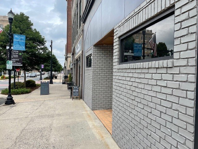 More Photos Of 213 W Main Ave, Gastonia Office For Lease