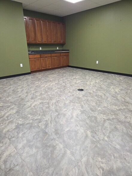 More Photos Of 1-7 S Mount Vernon Ave, Uniontown Storefront Retail Residential For Sale