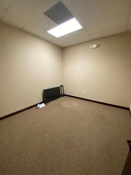 More Photos Of 1034 Wildewood Centre Dr, Columbia Medical For Lease
